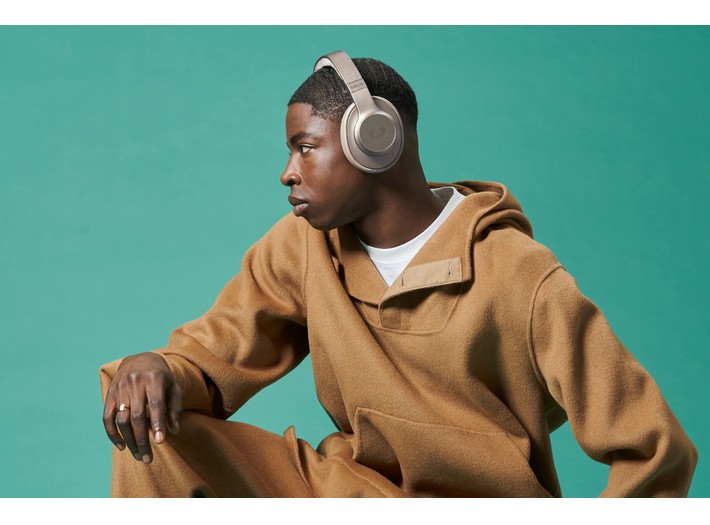 Casque dès €109 hTVA taxes, services et timbres